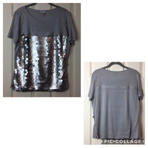 4/$25 sale Worthington sweater with large sequins